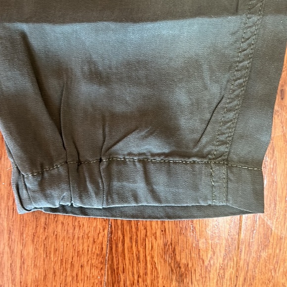 NWT REITMANS PETITE SLIM CROPPED PANTS CARGO POCKET ZIPPER SIZE 16 - Picture 10 of 10